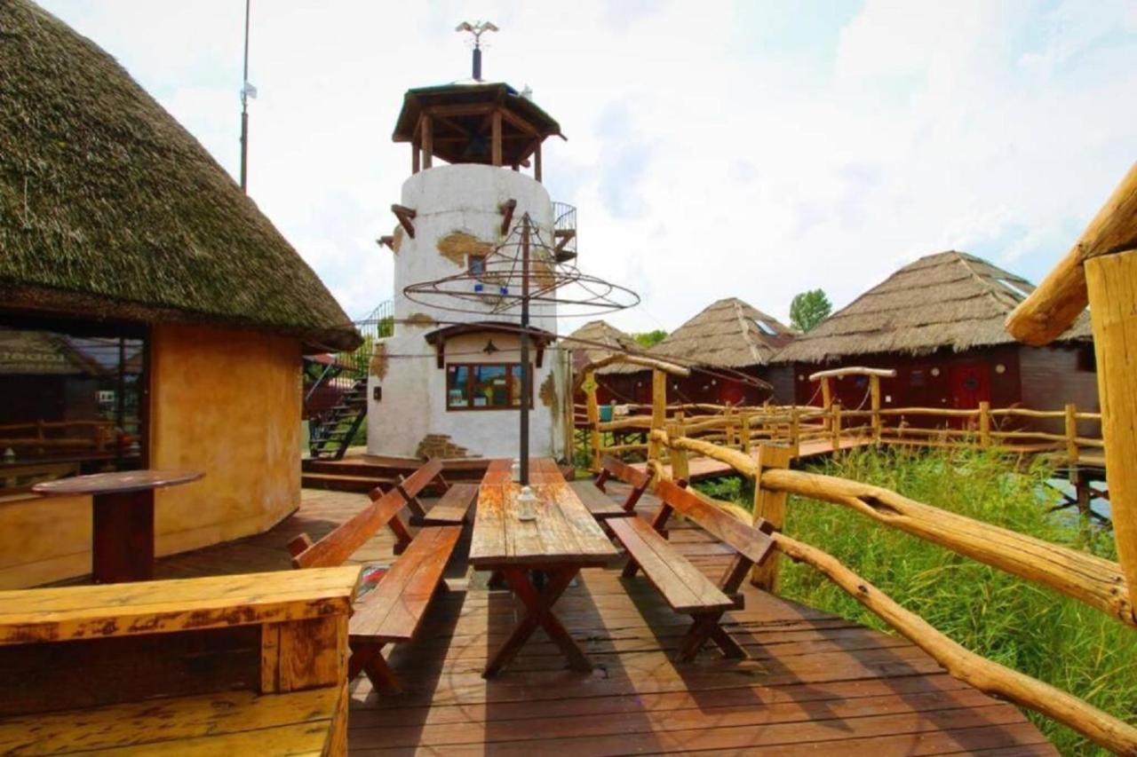 Overwater Cottage - Slovak Tahiti, Senec Eksteriør billede