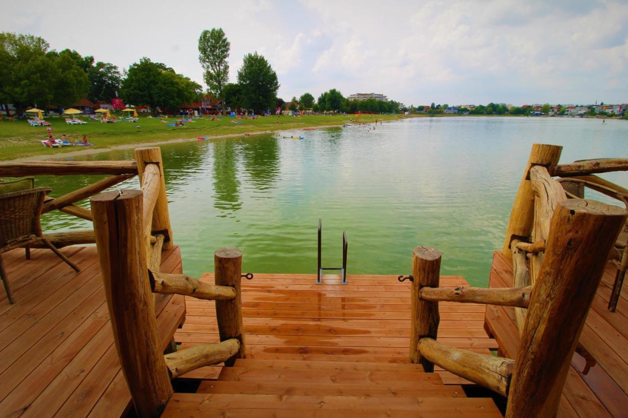 Overwater Cottage - Slovak Tahiti, Senec Eksteriør billede