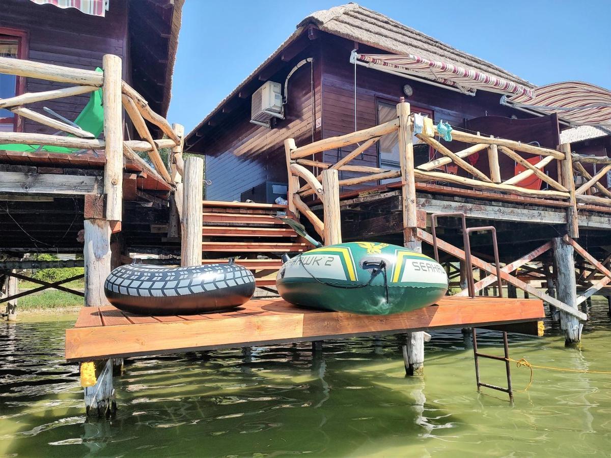 Overwater Cottage - Slovak Tahiti, Senec Eksteriør billede
